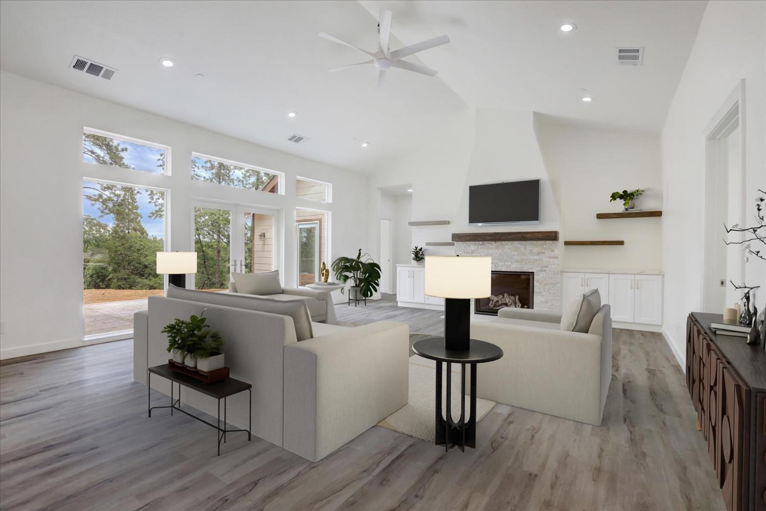 Grass Valley, California, 95949, United States, 4 Bedrooms Bedrooms, ,3 BathroomsBathrooms,Residential,For Sale,1905490