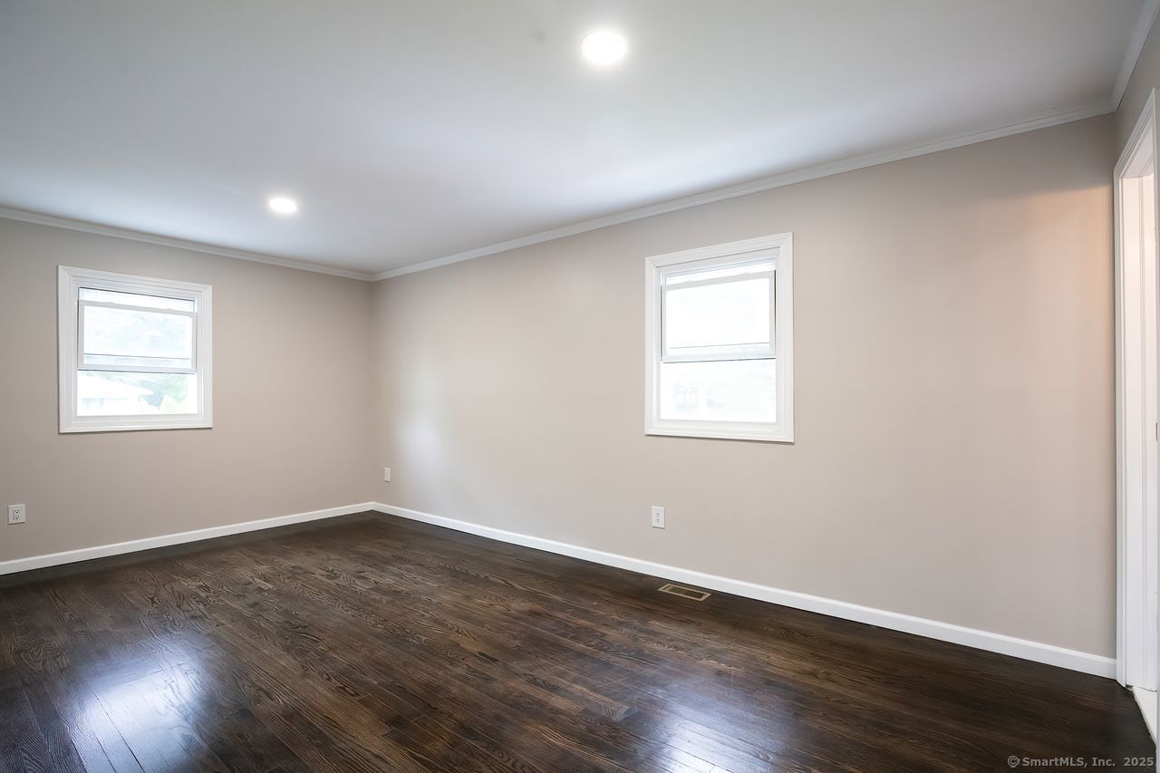 Monroe, Connecticut, 06468, United States, 5 Bedrooms Bedrooms, ,3 BathroomsBathrooms,Residential,For Sale,1907452