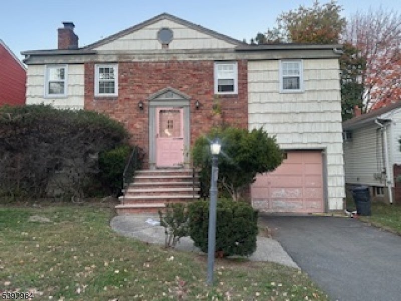 Paterson City, New Jersey, 07502, United States, 4 Bedrooms Bedrooms, ,2 BathroomsBathrooms,Residential,For Sale,2005510