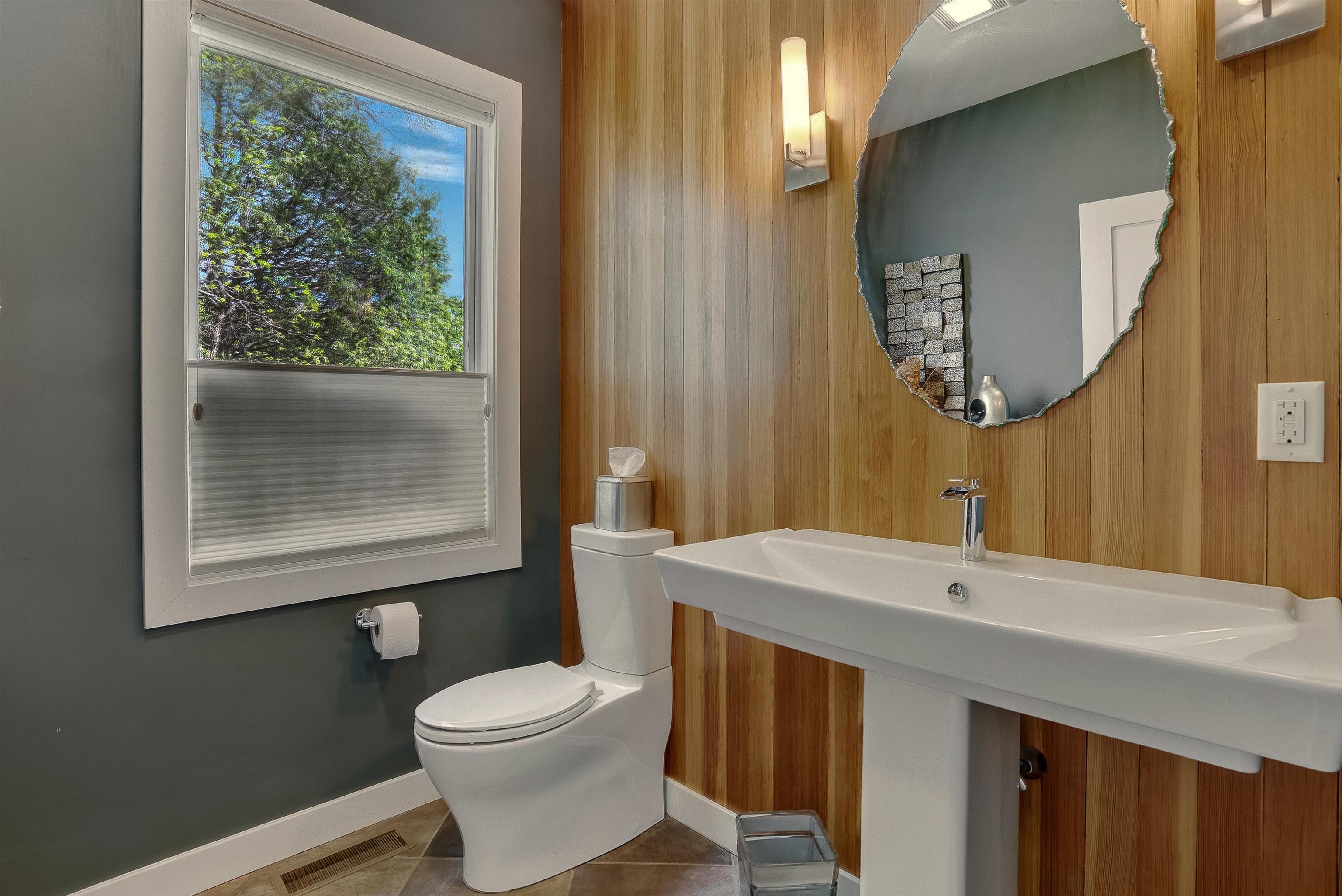 Windham, New Hampshire, 03087, United States, 4 Bedrooms Bedrooms, ,3 BathroomsBathrooms,Residential,For Sale,1824064