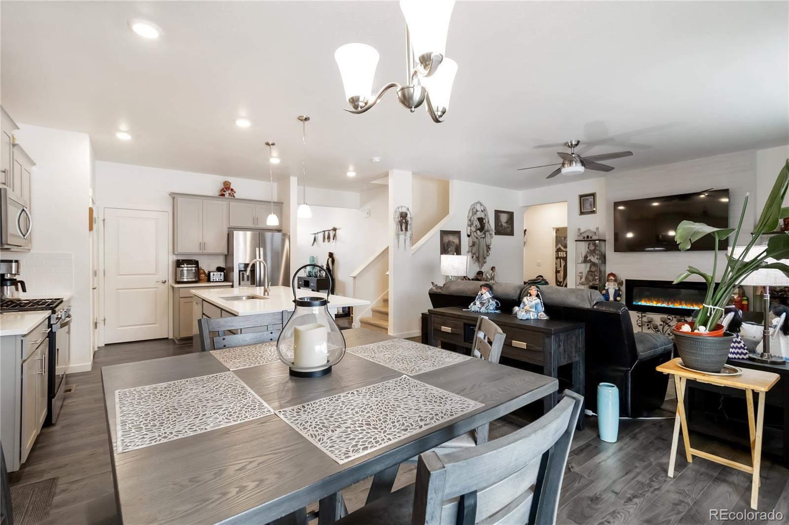 Castle Rock, Colorado, 80104, United States, 5 Bedrooms Bedrooms, ,Residential,For Sale,2005716