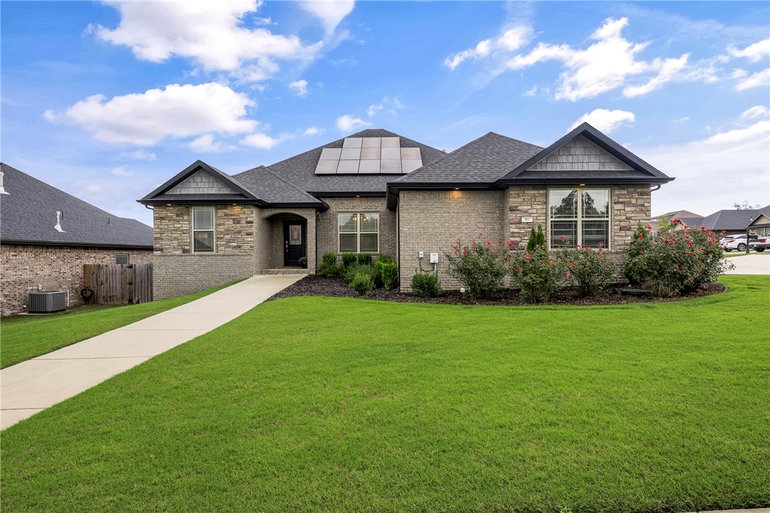 Cave Springs, Arkansas, 72718, United States, 4 Bedrooms Bedrooms, ,3 BathroomsBathrooms,Residential,For Sale,1954993