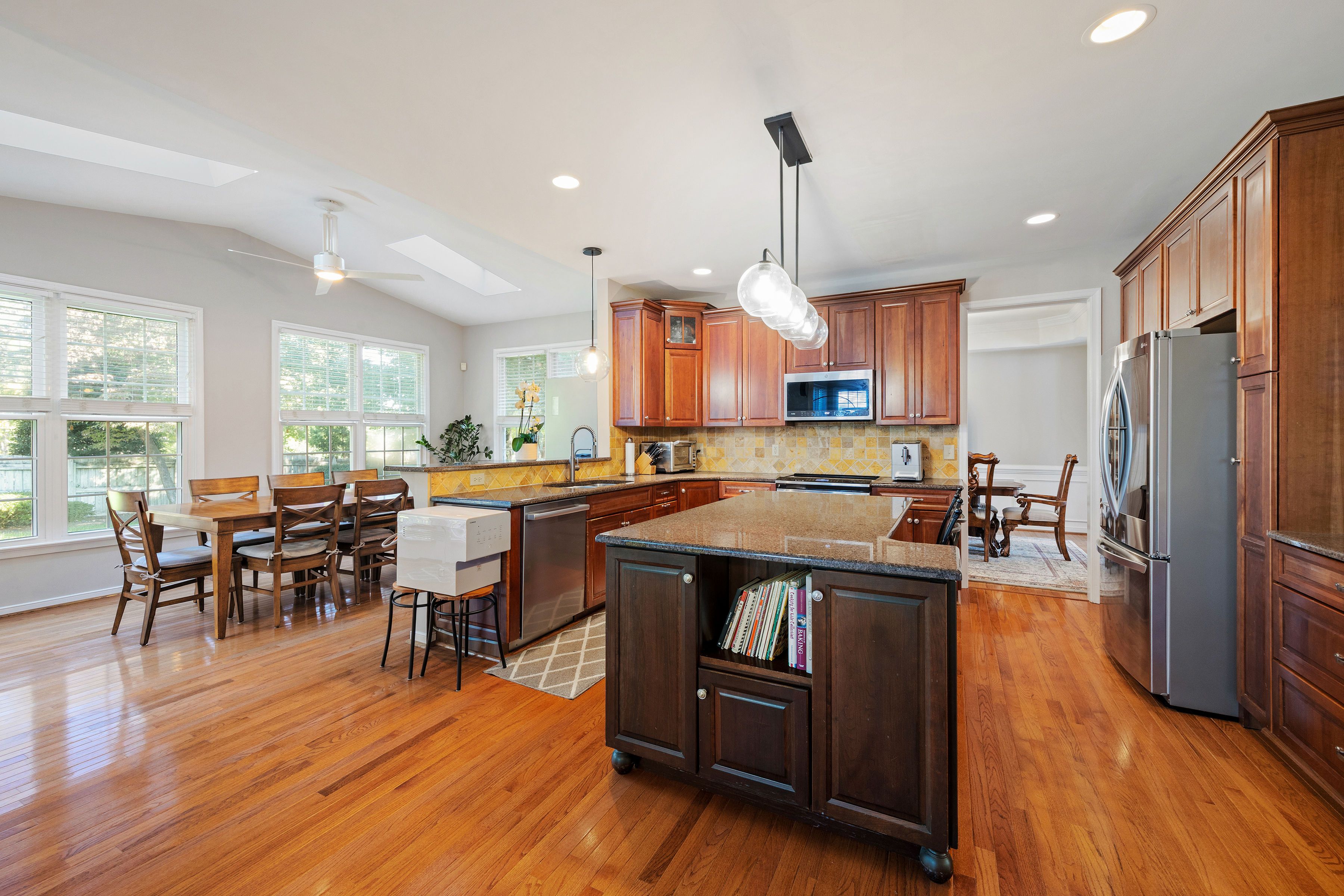  11812 Autumnwood Court, Glen Allen, VA 23059 - 物件實景