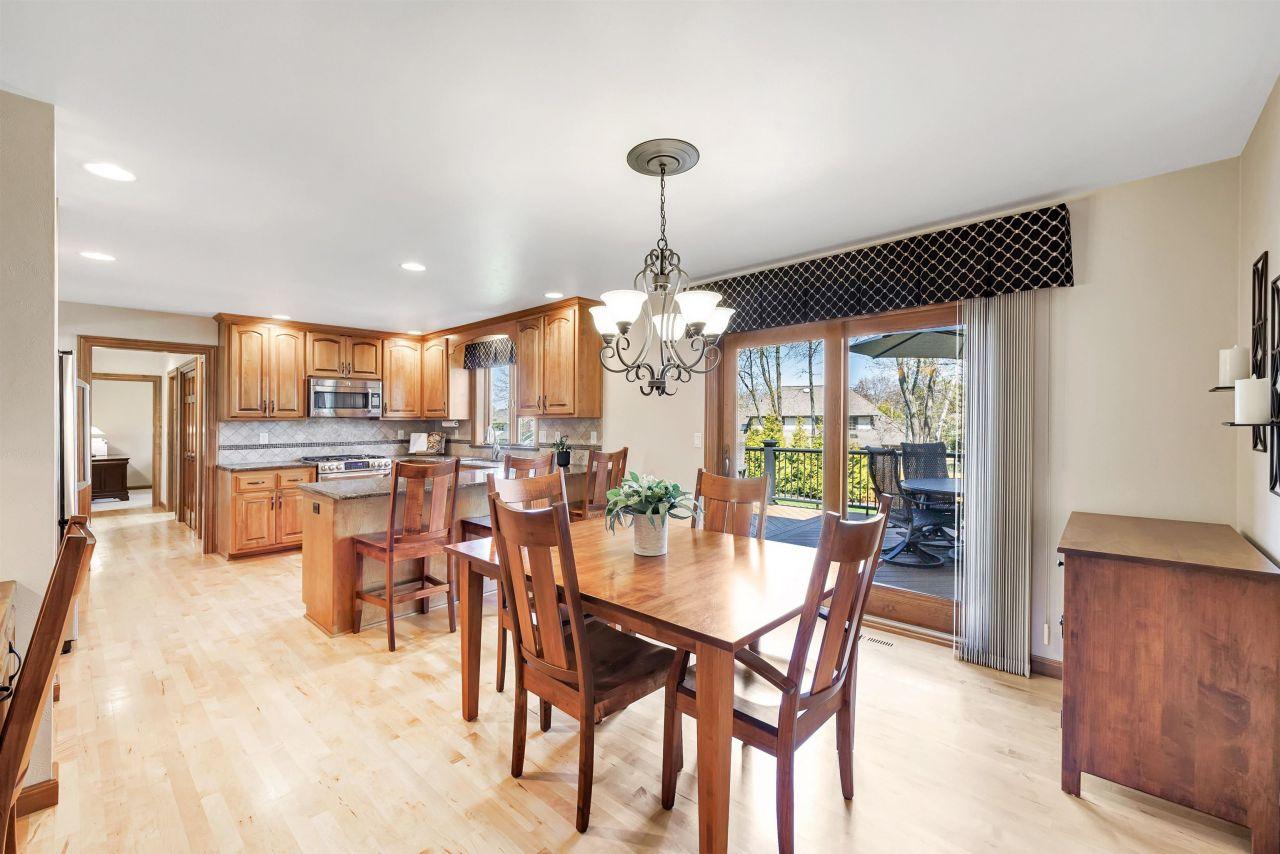 GREEN BAY, Wisconsin, 54313, United States, 4 Bedrooms Bedrooms, ,3 BathroomsBathrooms,Residential,For Sale,1818283