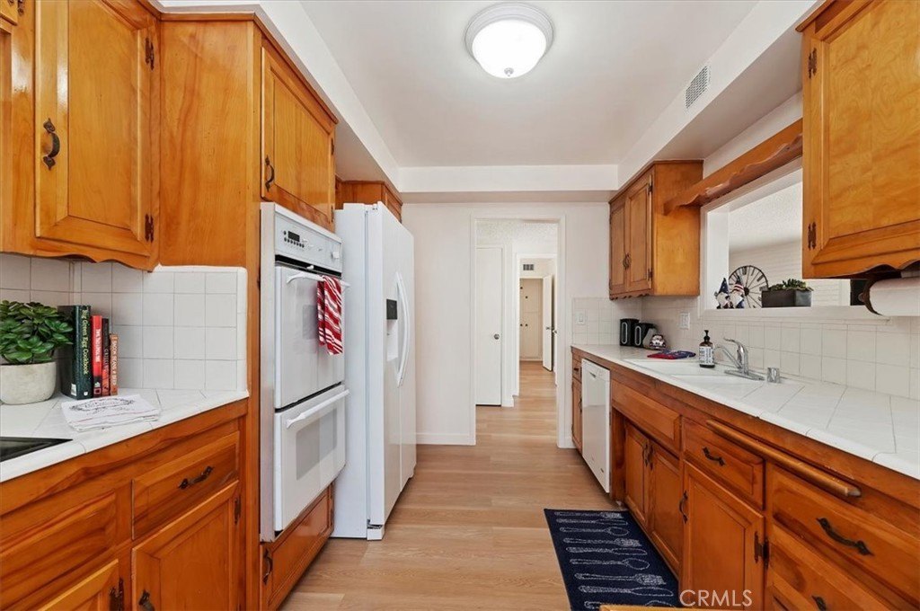 Pomona, California, 91767, United States, 4 Bedrooms Bedrooms, ,2 BathroomsBathrooms,Residential,For Sale,1827977