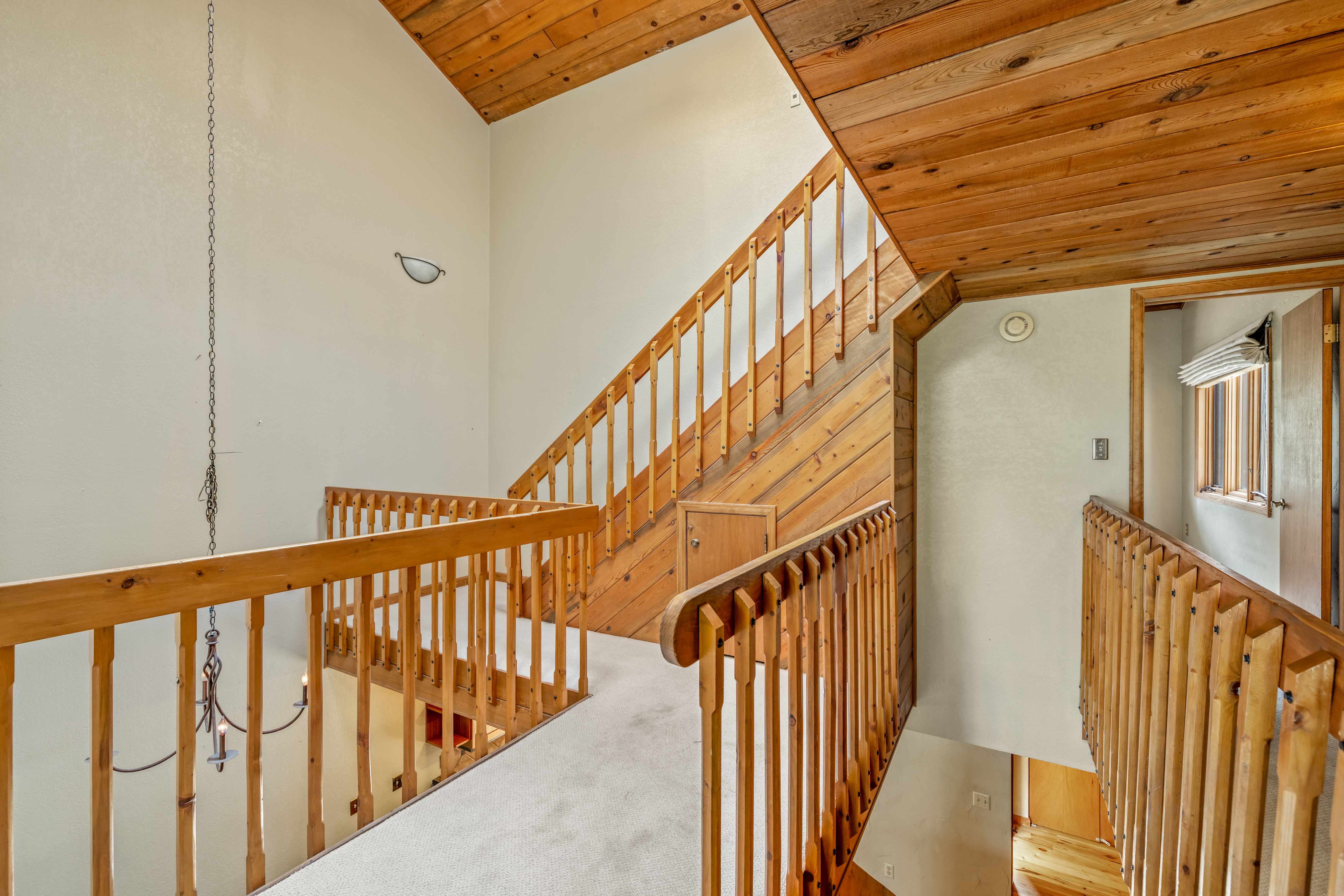  Spacious Columbine Townhome - 物件實景