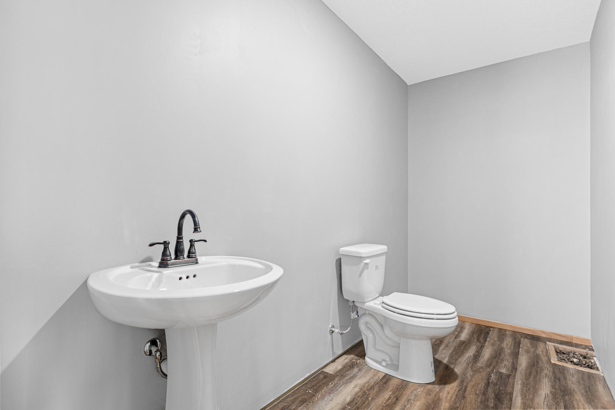  Peaceful Rambler on Acreage in Netta’s Preserve - 物件實景