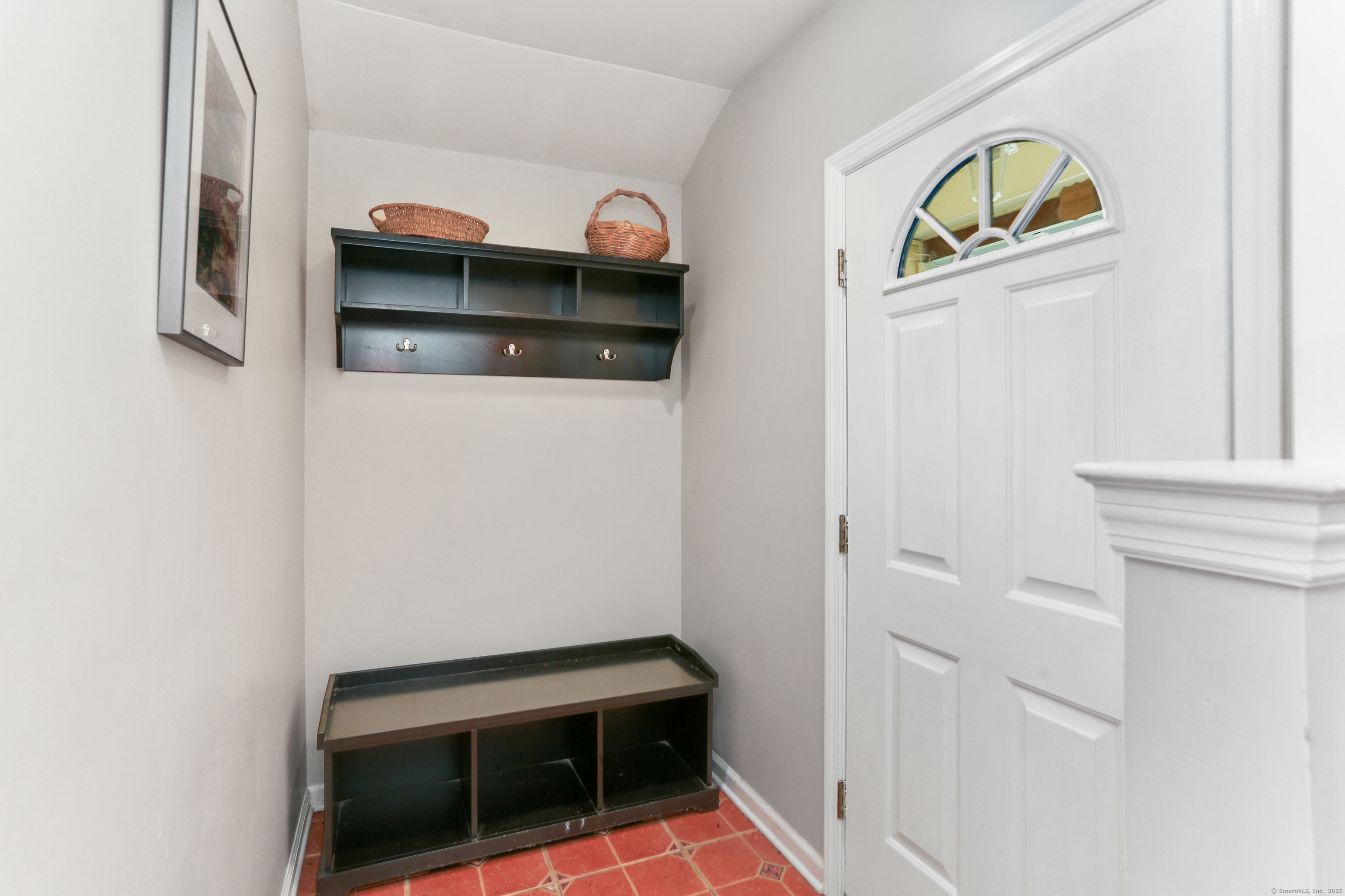 Norwalk, Connecticut, 06850, United States, 3 Bedrooms Bedrooms, ,2 BathroomsBathrooms,Residential,For Sale,1934607