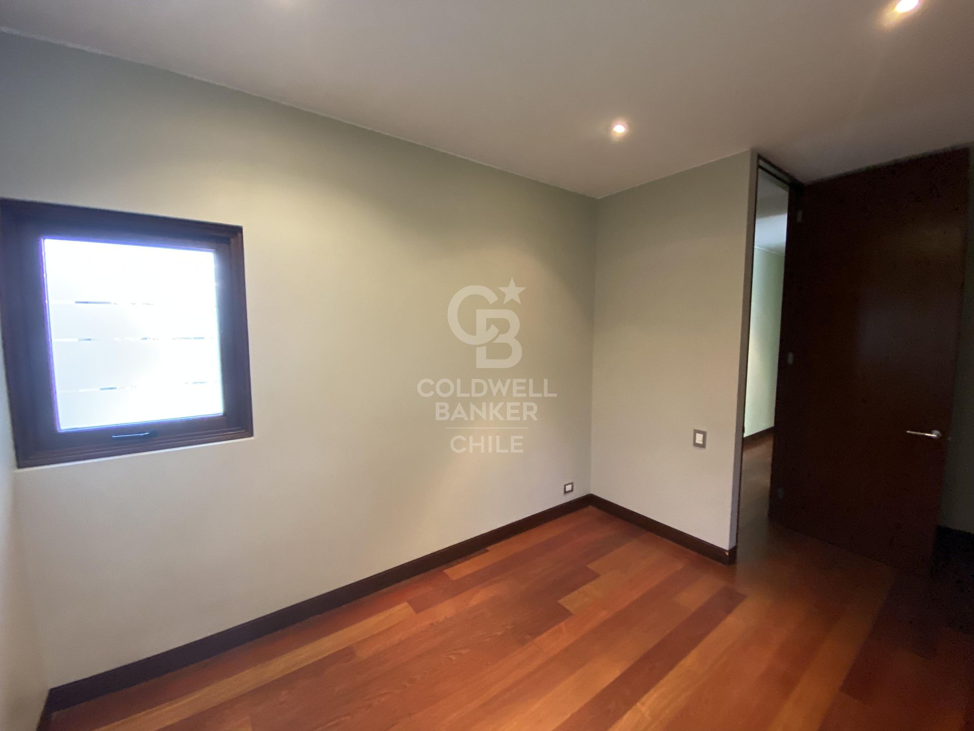 Las Condes, Chile, 5 Bedrooms Bedrooms, ,3 BathroomsBathrooms,Residential,For Sale,1714387