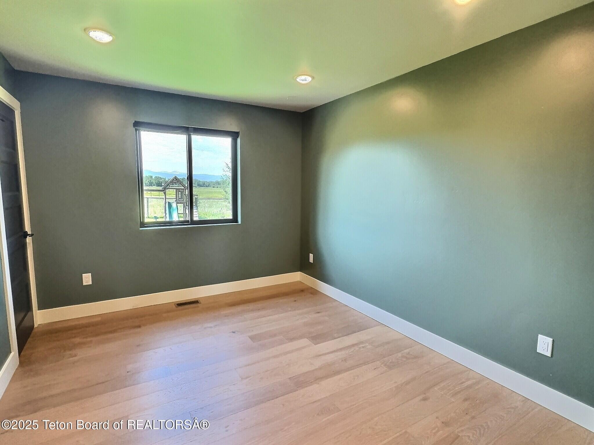 Victor, Idaho, 83455, United States, 3 Bedrooms Bedrooms, ,2 BathroomsBathrooms,Residential,For Sale,1982100