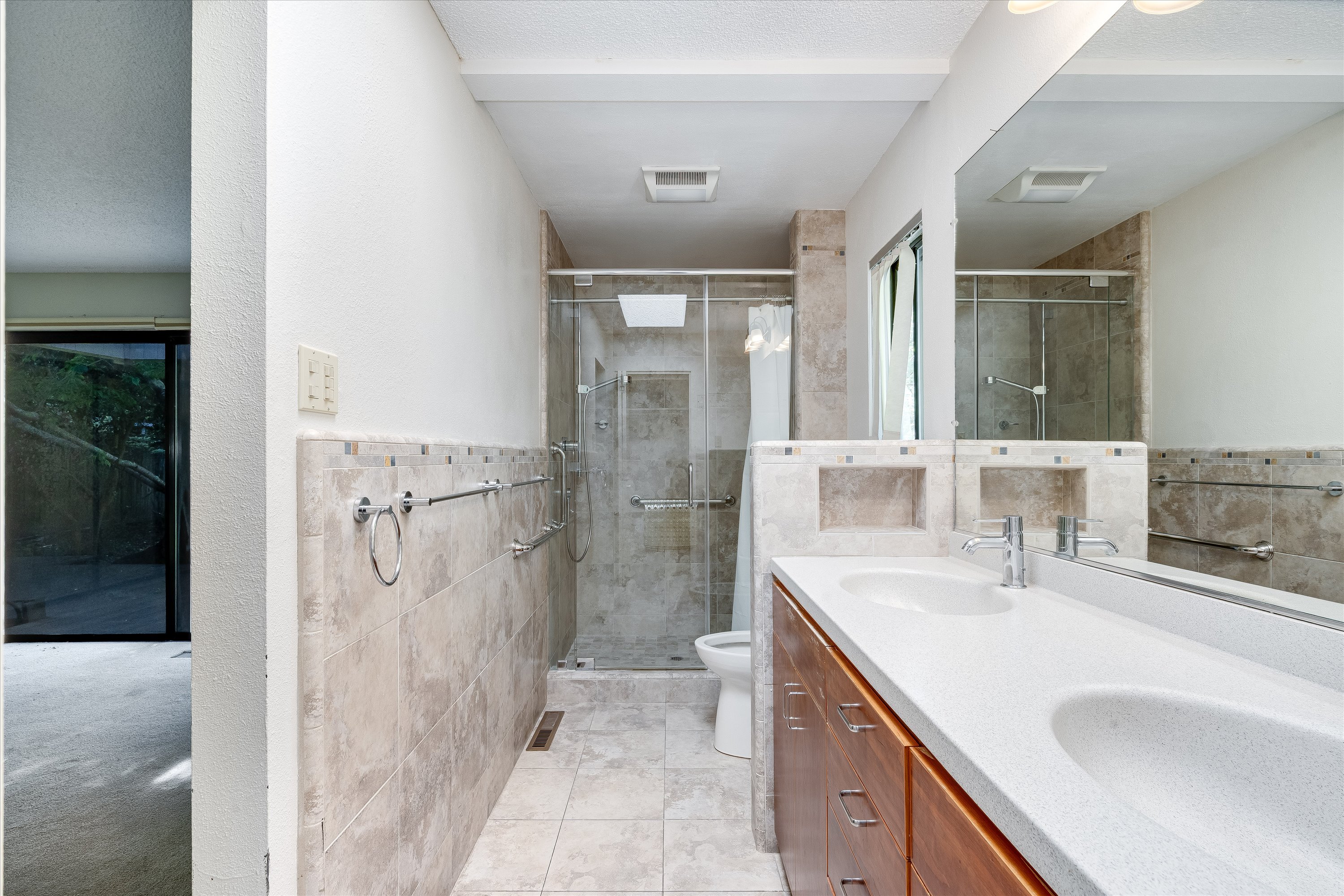  21350 Via Colombard - 物件實景