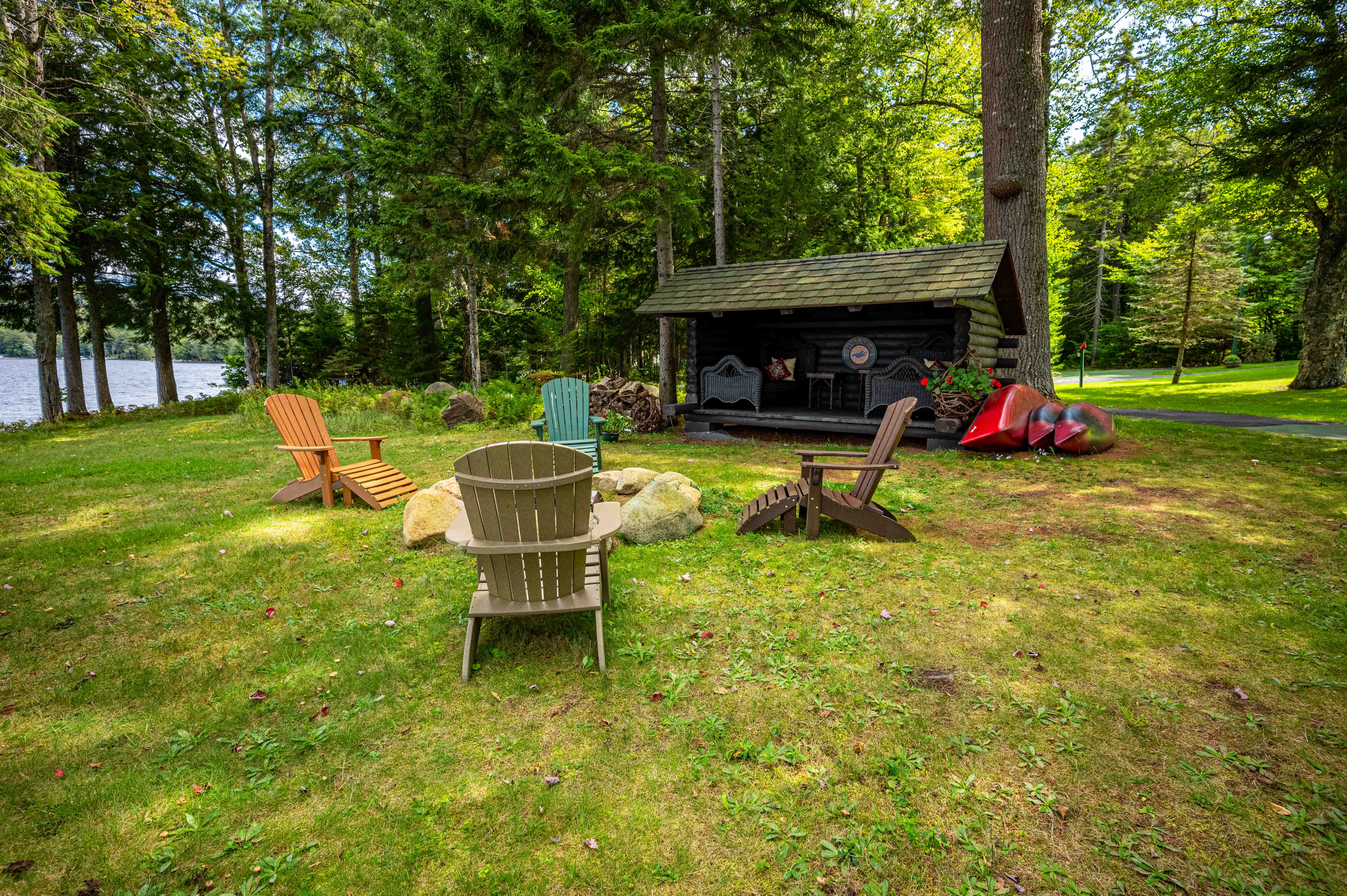  ?Tojenka? on Big Moose Lake in the Central Adirondack Mountains - 物件實景