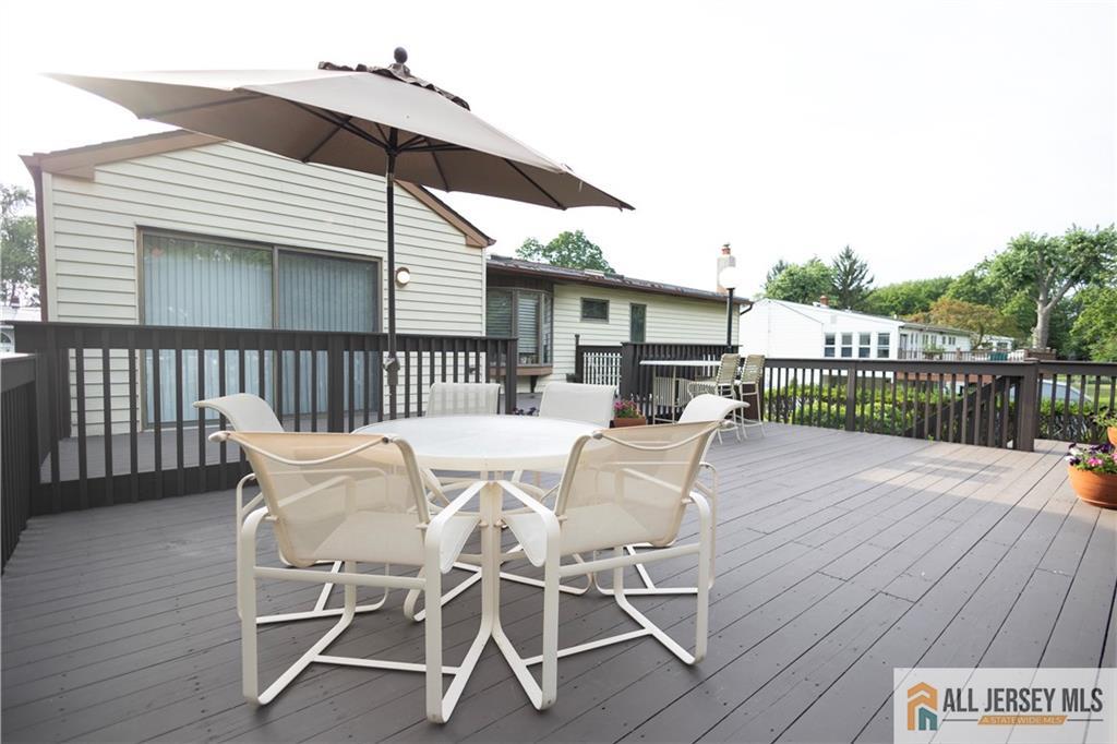 East Brunswick, New Jersey, 08816, United States, 5 Bedrooms Bedrooms, ,3 BathroomsBathrooms,Residential,For Sale,1890709