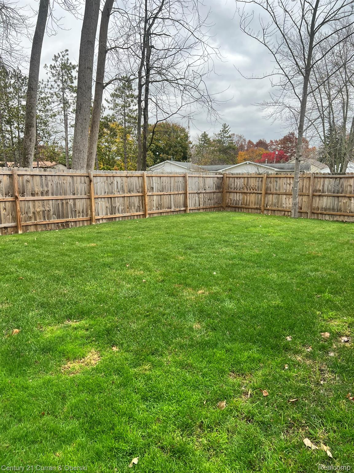 Jackson, Michigan, 49201, United States, 3 Bedrooms Bedrooms, ,3 BathroomsBathrooms,Residential,For Sale,1981223