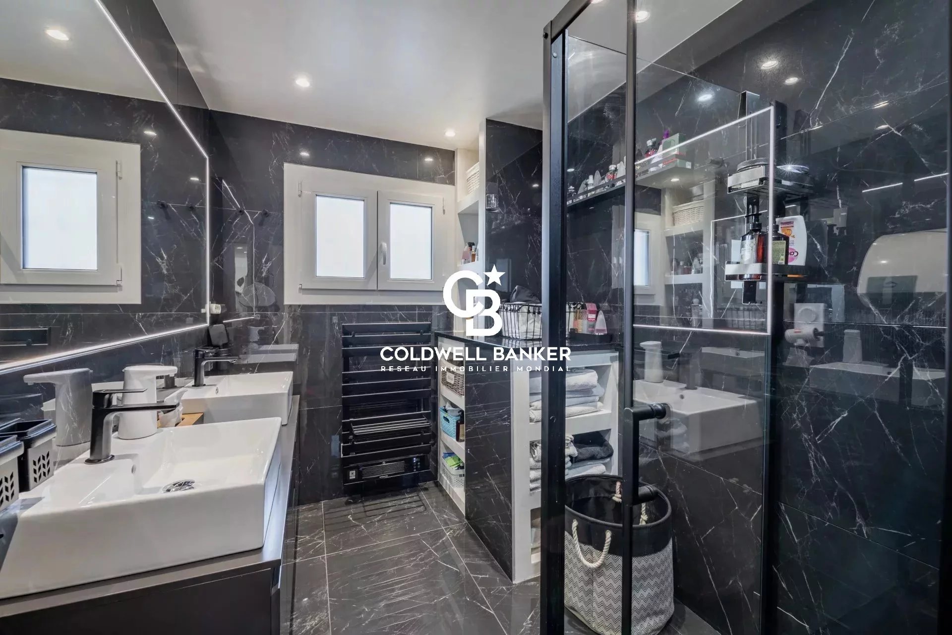 Montagnole, Auvergne-Rhône-Alpes, 73000, FR, 6 Bedrooms Bedrooms, ,2 BathroomsBathrooms,Residential,For Sale,1994353