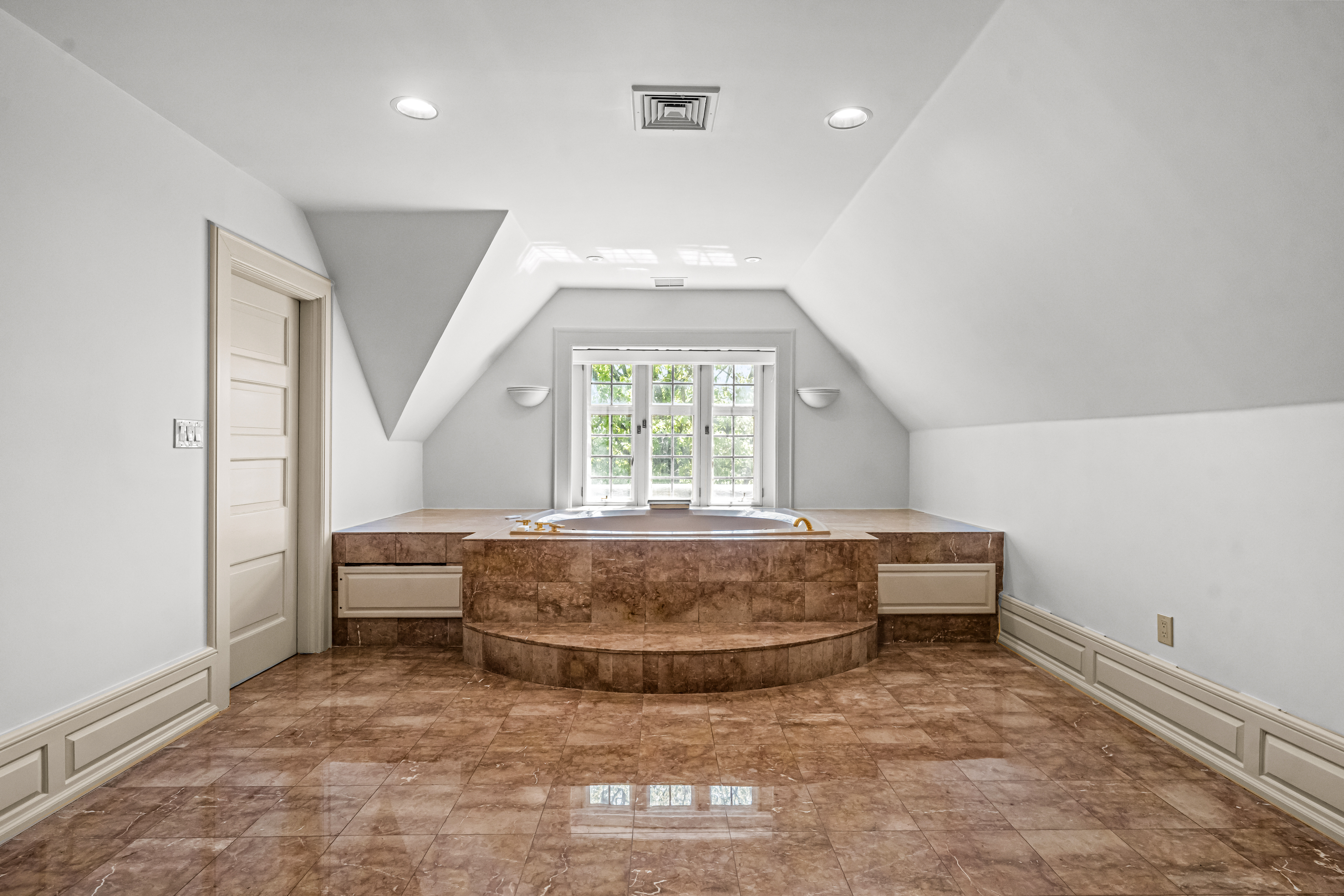  220 Ravenscliff Road, Saint Davids, PA 19087 - 物件實景