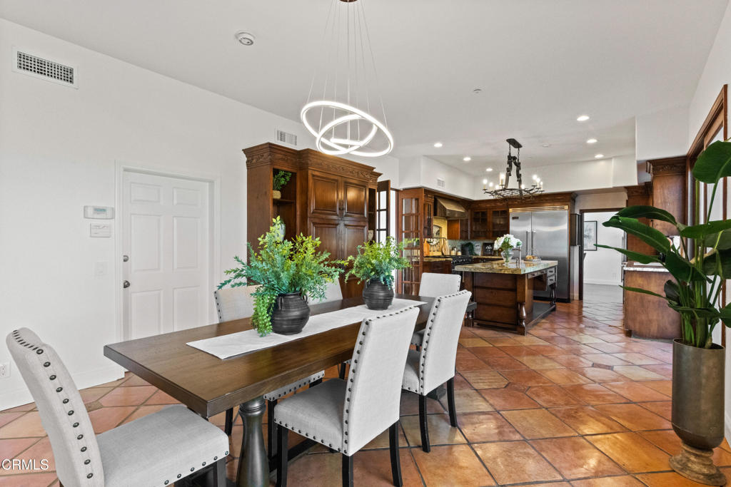 Camarillo, California, 93012, United States, 5 Bedrooms Bedrooms, ,4 BathroomsBathrooms,Residential,For Sale,1826844