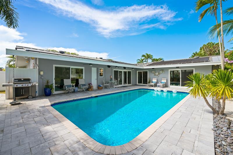Lighthouse Point, Florida, 33064, United States, 3 Bedrooms Bedrooms, ,3 BathroomsBathrooms,Residential,For Sale,1941022