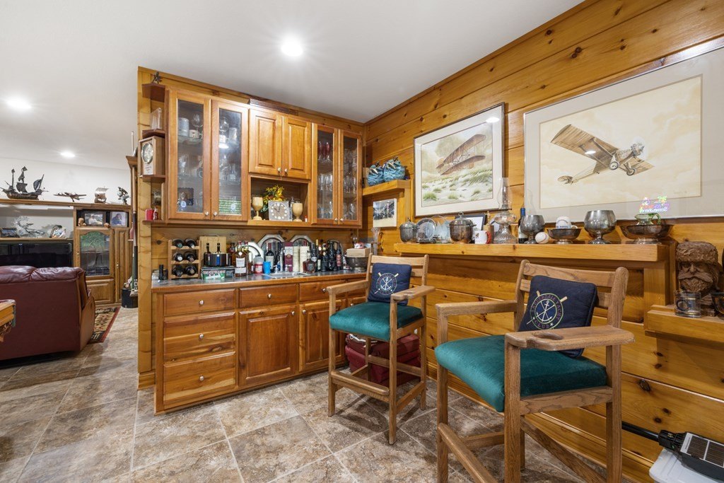Blairsville, Georgia, 30512, United States, 3 Bedrooms Bedrooms, ,4 BathroomsBathrooms,Residential,For Sale,1895292