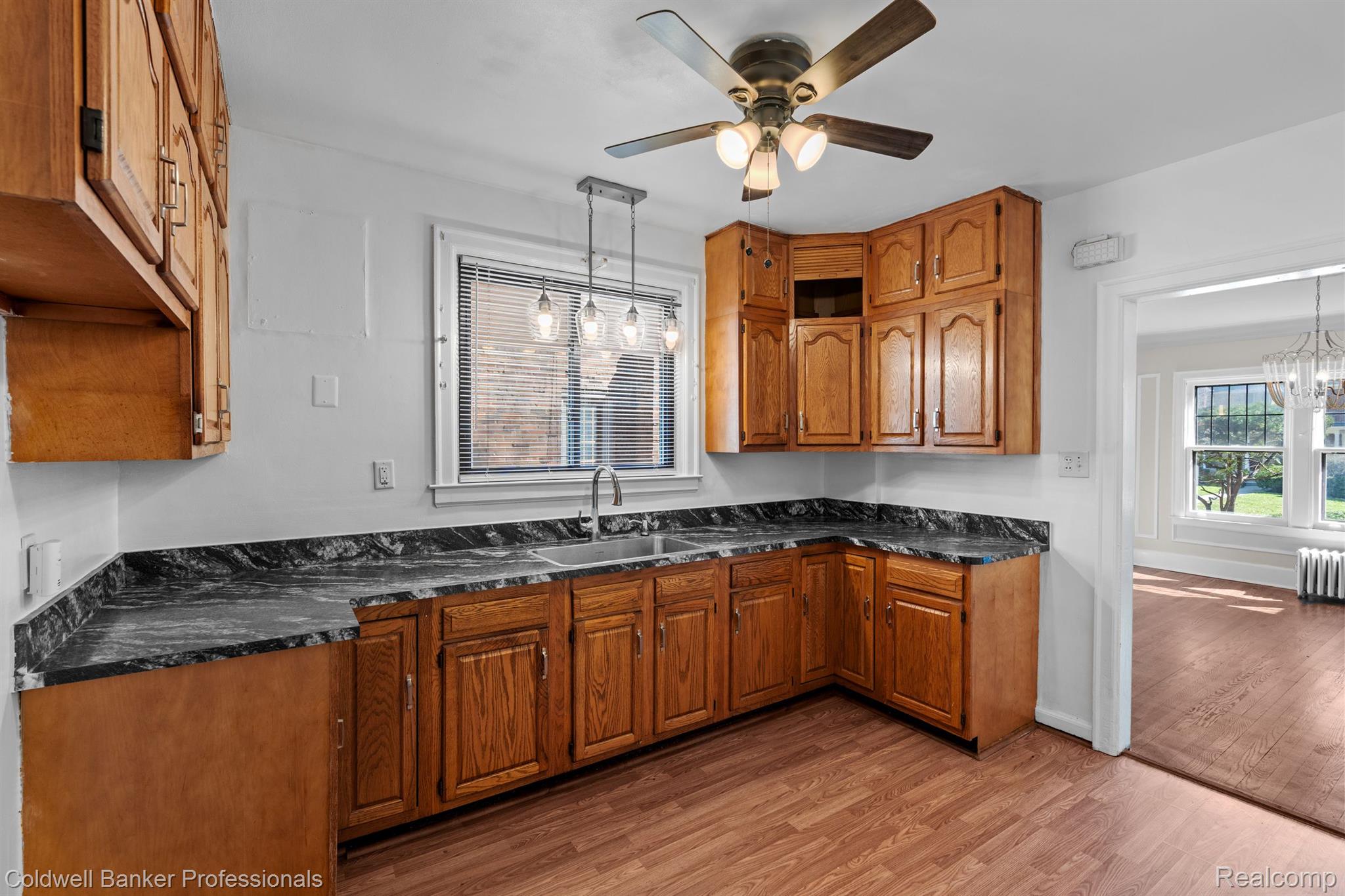 Detroit, Michigan, 48221, United States, 4 Bedrooms Bedrooms, ,5 BathroomsBathrooms,Residential,For Sale,1947184