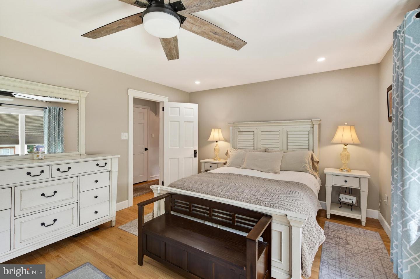 Boothwyn, Pennsylvania, 19061, United States, 4 Bedrooms Bedrooms, ,4 BathroomsBathrooms,Residential,For Sale,2048947