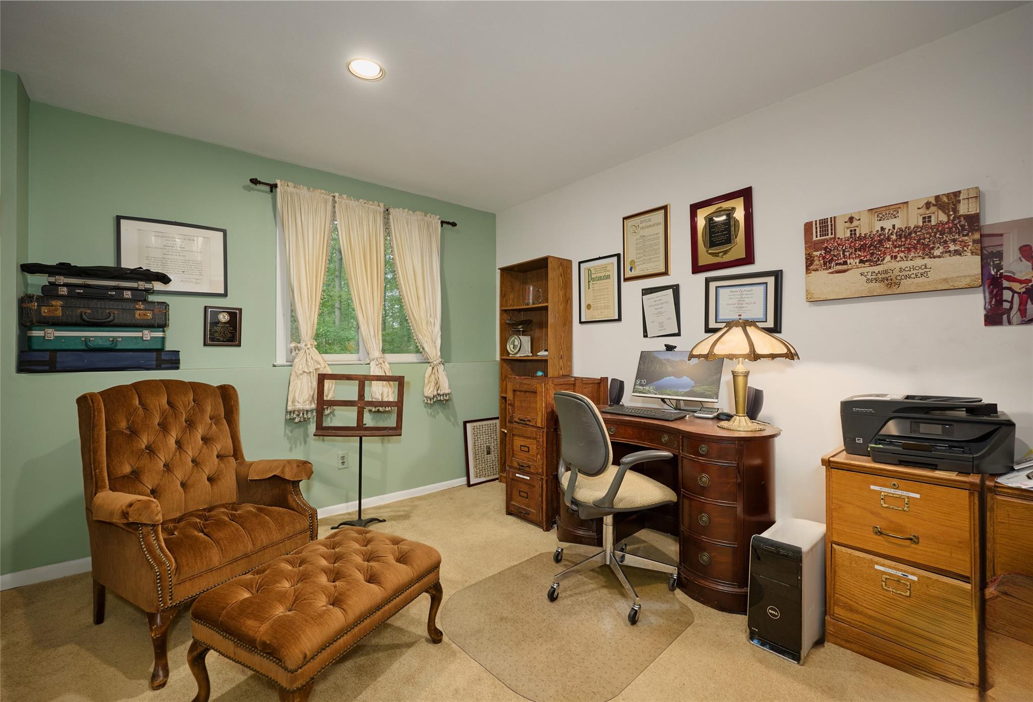 Katonah, New York, 10536, United States, 4 Bedrooms Bedrooms, ,4 BathroomsBathrooms,Residential,For Sale,1827293