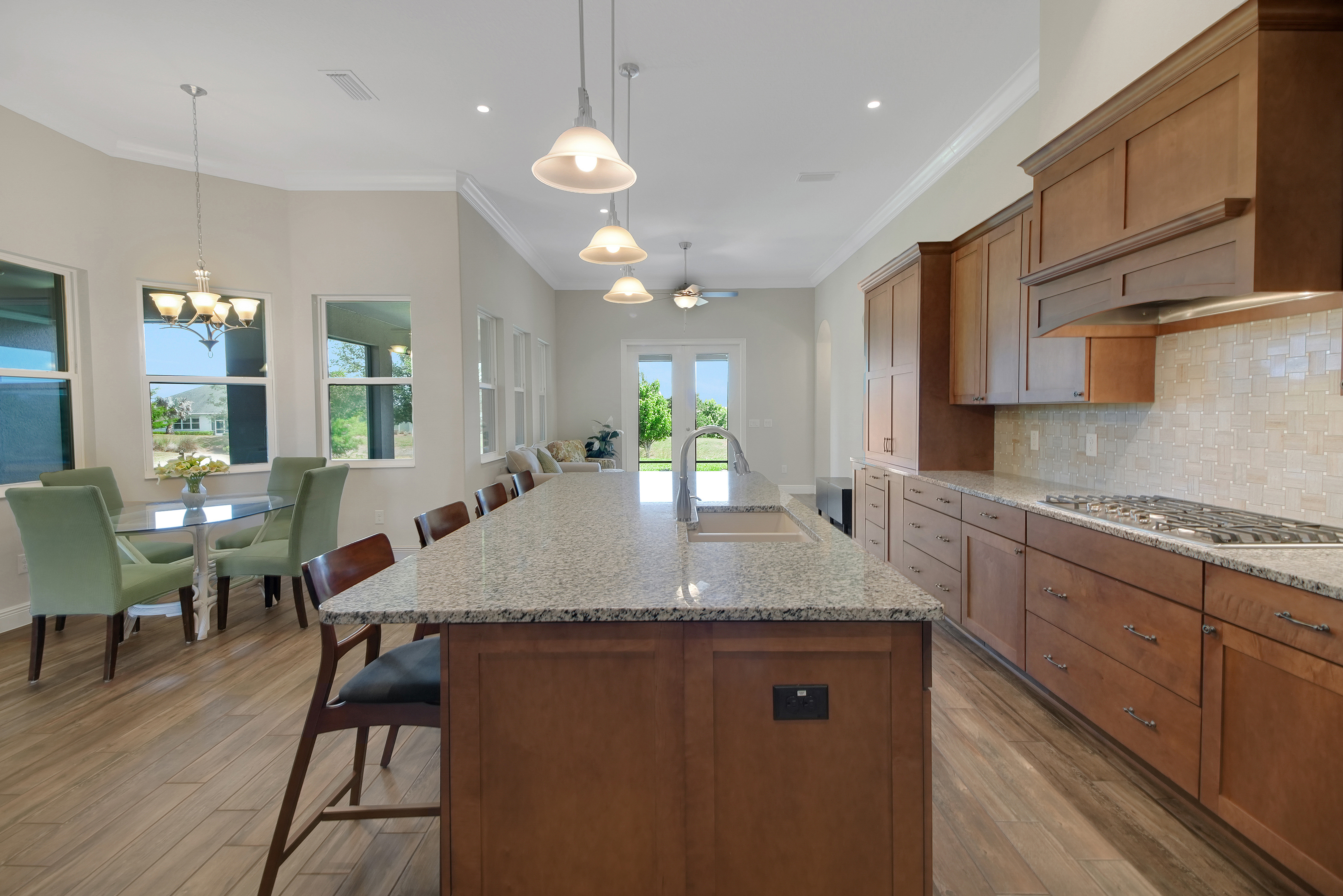 Lady Lake, Florida, 32159, United States, 4 Bedrooms Bedrooms, ,3 BathroomsBathrooms,Residential,For Sale,2001530