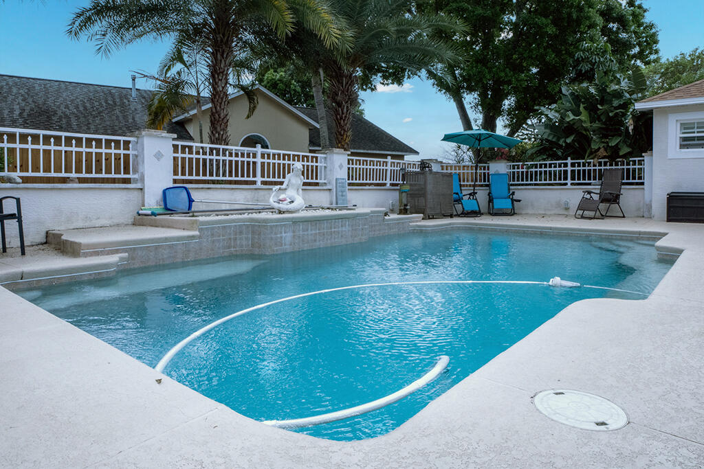 3329 Lake View Circle, Melbourne, Florida, 32934, United States, 4 Bedrooms Bedrooms, ,3 BathroomsBathrooms,Residential,For Sale,3329 Lake View Circle,1482644