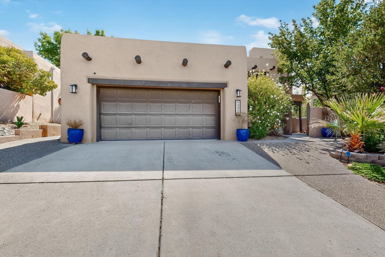 Albuquerque, New Mexico, 87114, United States, 4 Bedrooms Bedrooms, ,4 BathroomsBathrooms,Residential,For Sale,1941091
