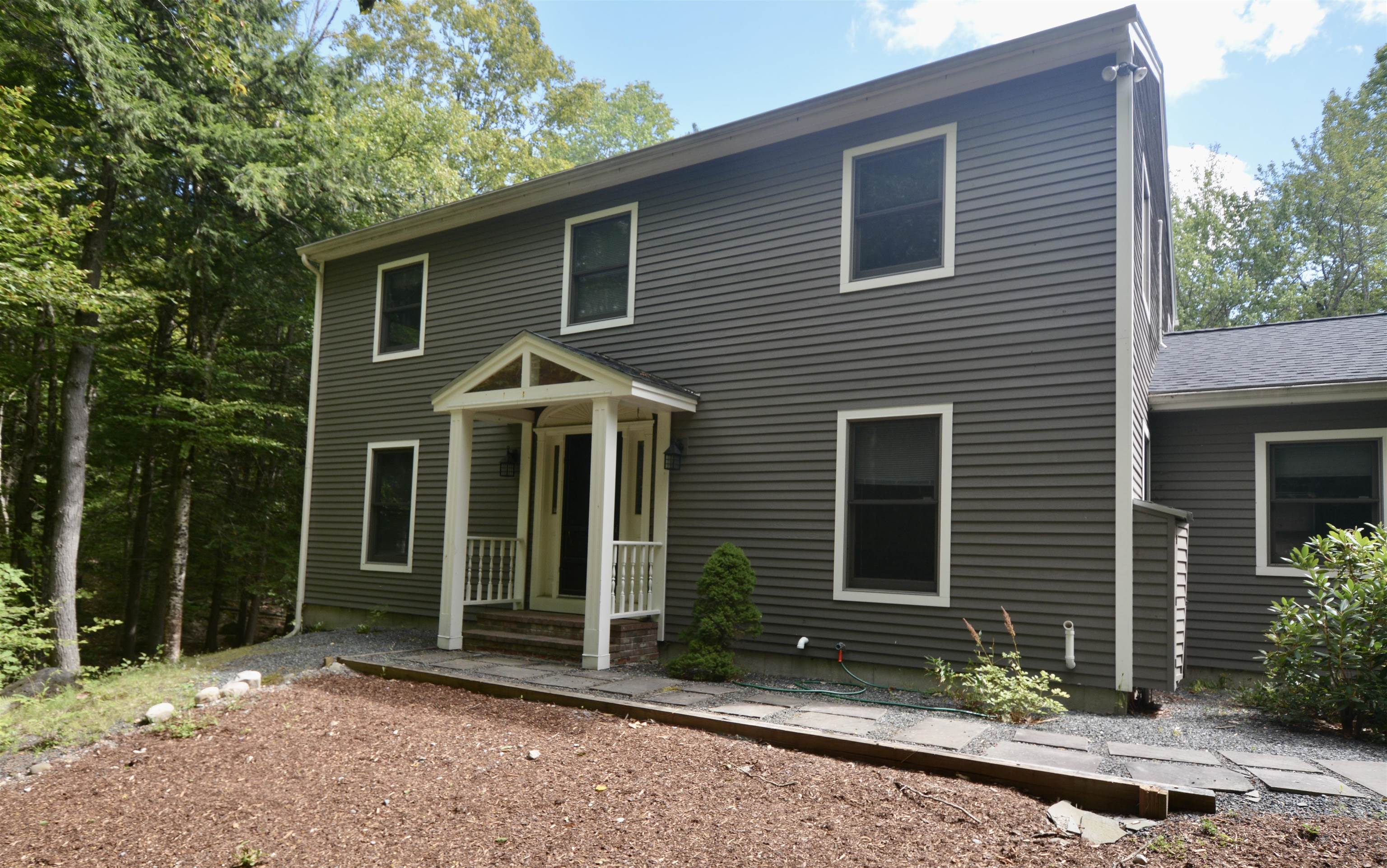 Grantham, New Hampshire, 03753, United States, 3 Bedrooms Bedrooms, ,3 BathroomsBathrooms,Residential,For Sale,1932050