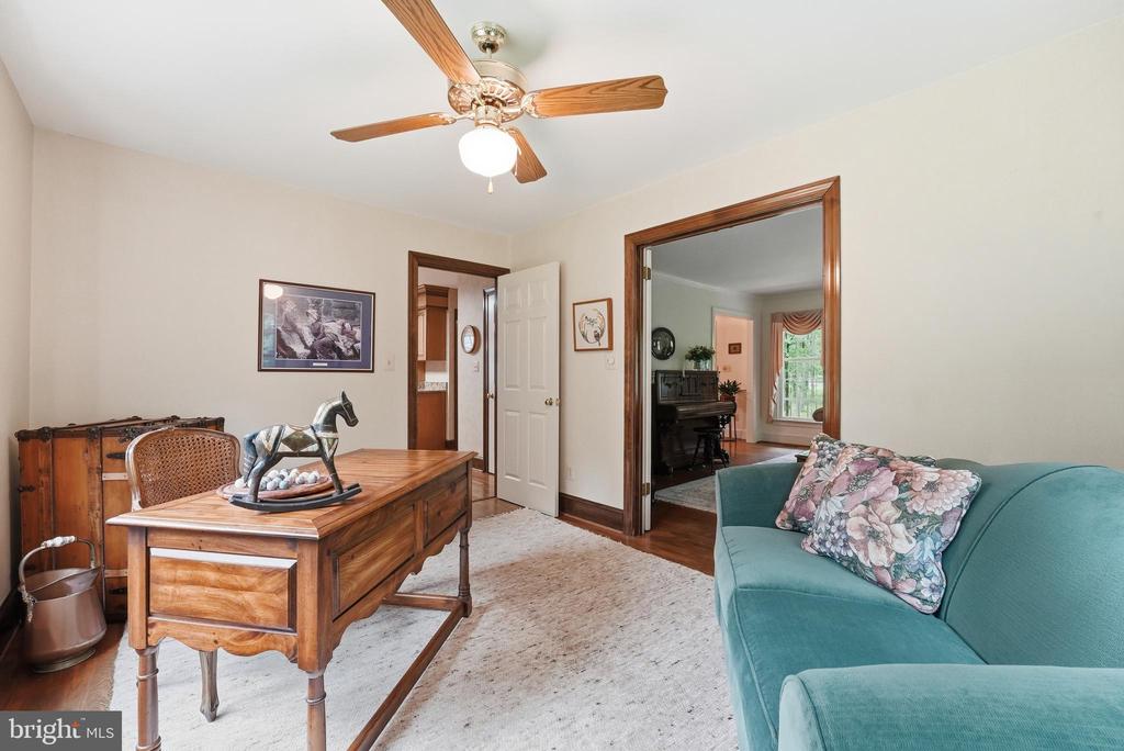 Warrenton, Virginia, 20187, United States, 4 Bedrooms Bedrooms, ,3 BathroomsBathrooms,Residential,For Sale,2048505