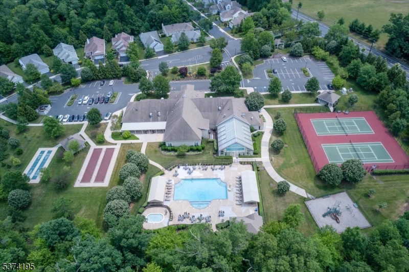 Franklin Twp., New Jersey, 08873, United States, 3 Bedrooms Bedrooms, ,2 BathroomsBathrooms,Residential,For Sale,1908431