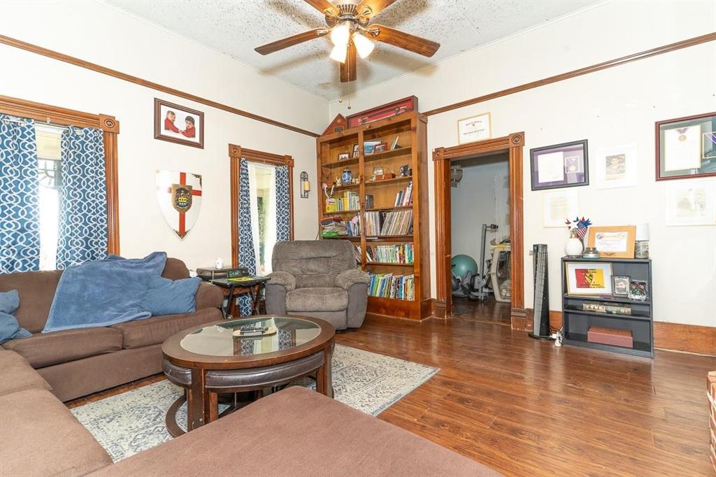 Hillsboro, Texas, 76645, United States, 5 Bedrooms Bedrooms, ,2 BathroomsBathrooms,Residential,For Sale,2006366