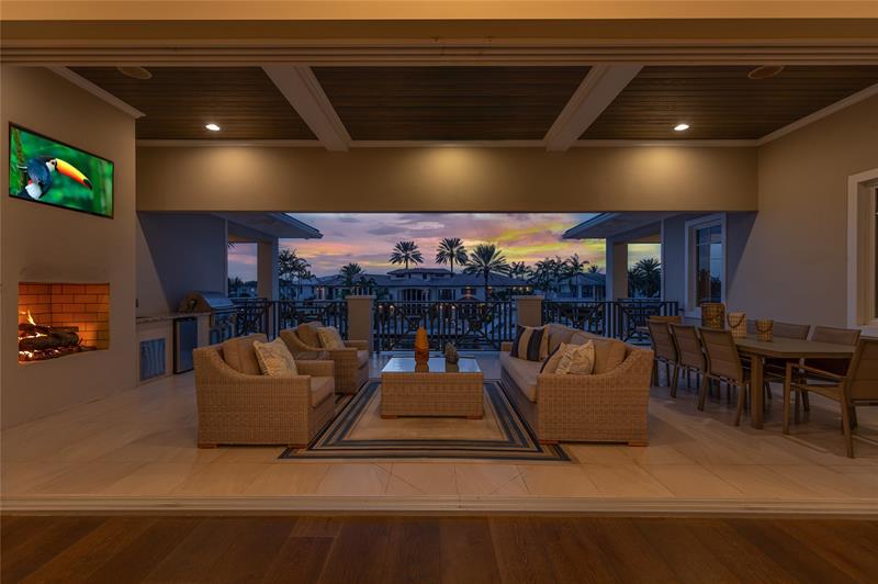 Lighthouse Point, Florida, 33064, United States, 7 Bedrooms Bedrooms, ,9 BathroomsBathrooms,Residential,For Sale,1949453