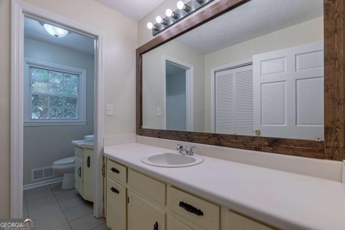Statham, Georgia, 30666, United States, 3 Bedrooms Bedrooms, ,2 BathroomsBathrooms,Residential,For Sale,1882643