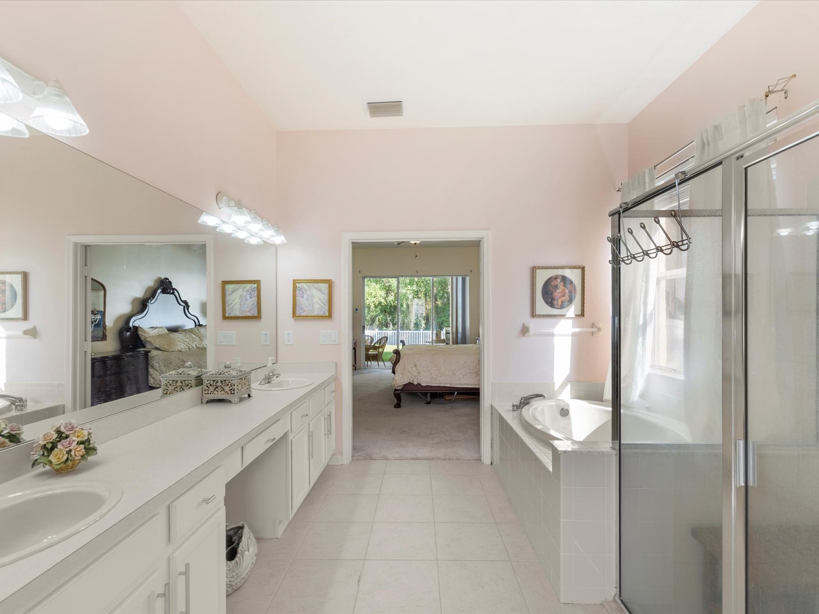 Wesley Chapel, Florida, 33544, United States, 4 Bedrooms Bedrooms, ,5 BathroomsBathrooms,Residential,For Sale,2000097