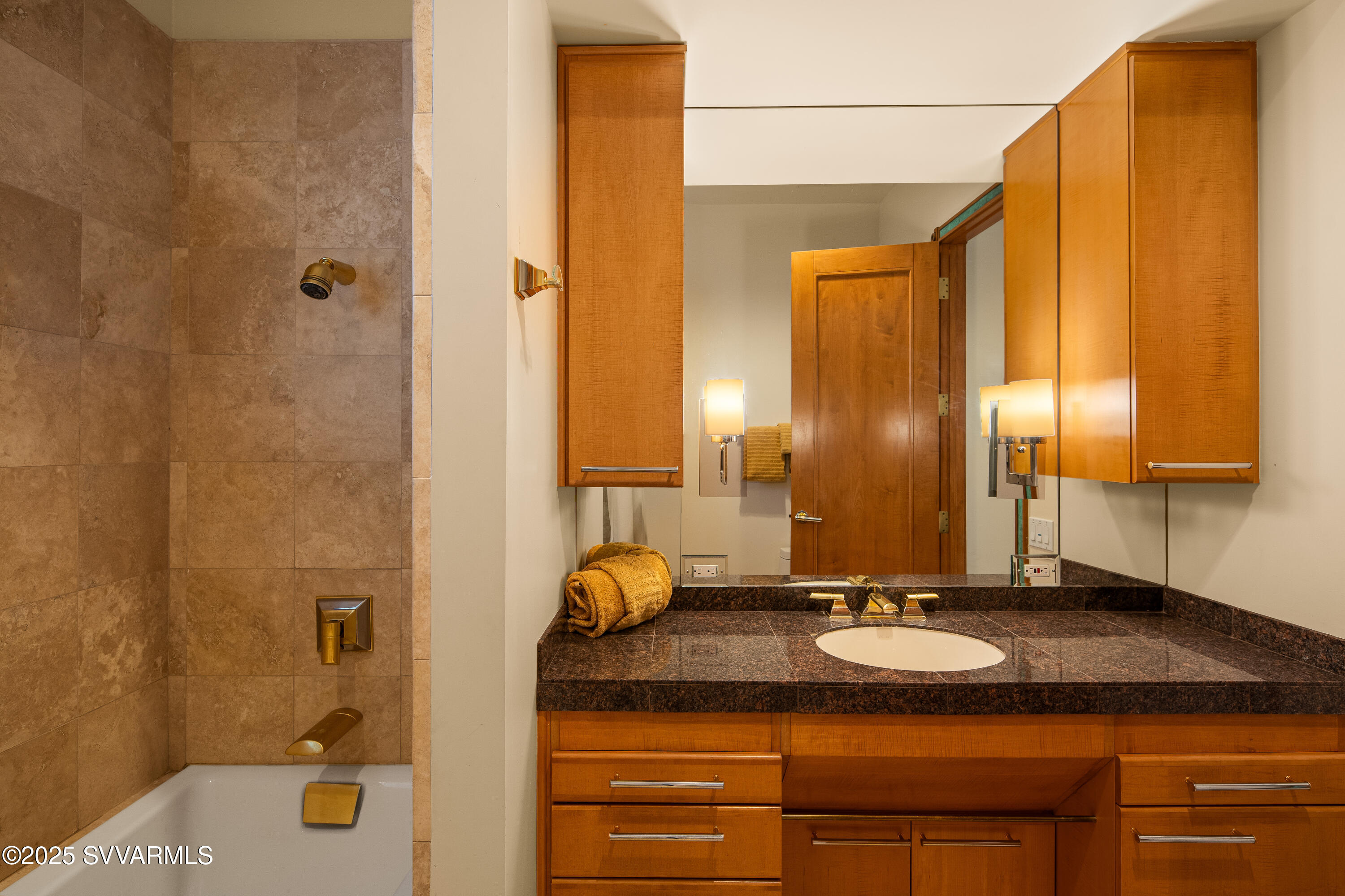 Sedona, Arizona, 86336, United States, 4 Bedrooms Bedrooms, ,3 BathroomsBathrooms,Residential,For Sale,1895371