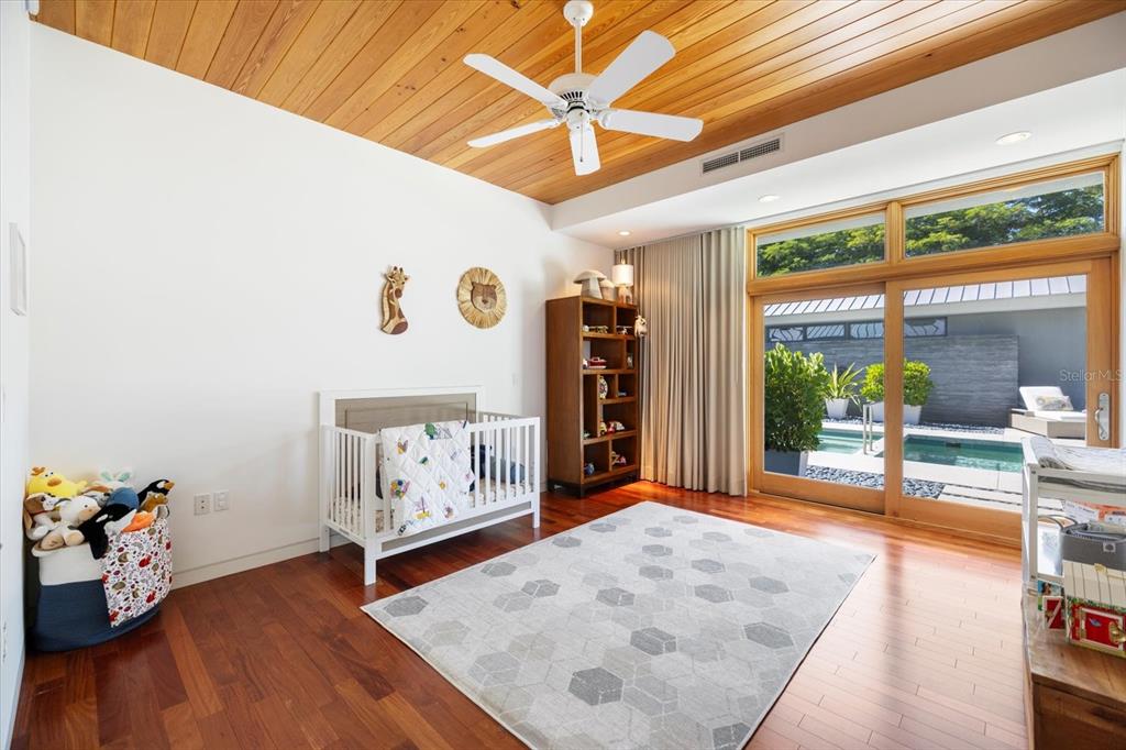 Sarasota, Florida, 34239, United States, 4 Bedrooms Bedrooms, ,5 BathroomsBathrooms,Residential,For Sale,1988202