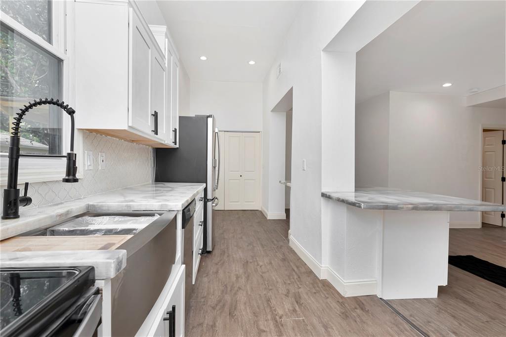 St Petersburg, Florida, 33713, United States, 4 Bedrooms Bedrooms, ,3 BathroomsBathrooms,Residential,For Sale,1932067