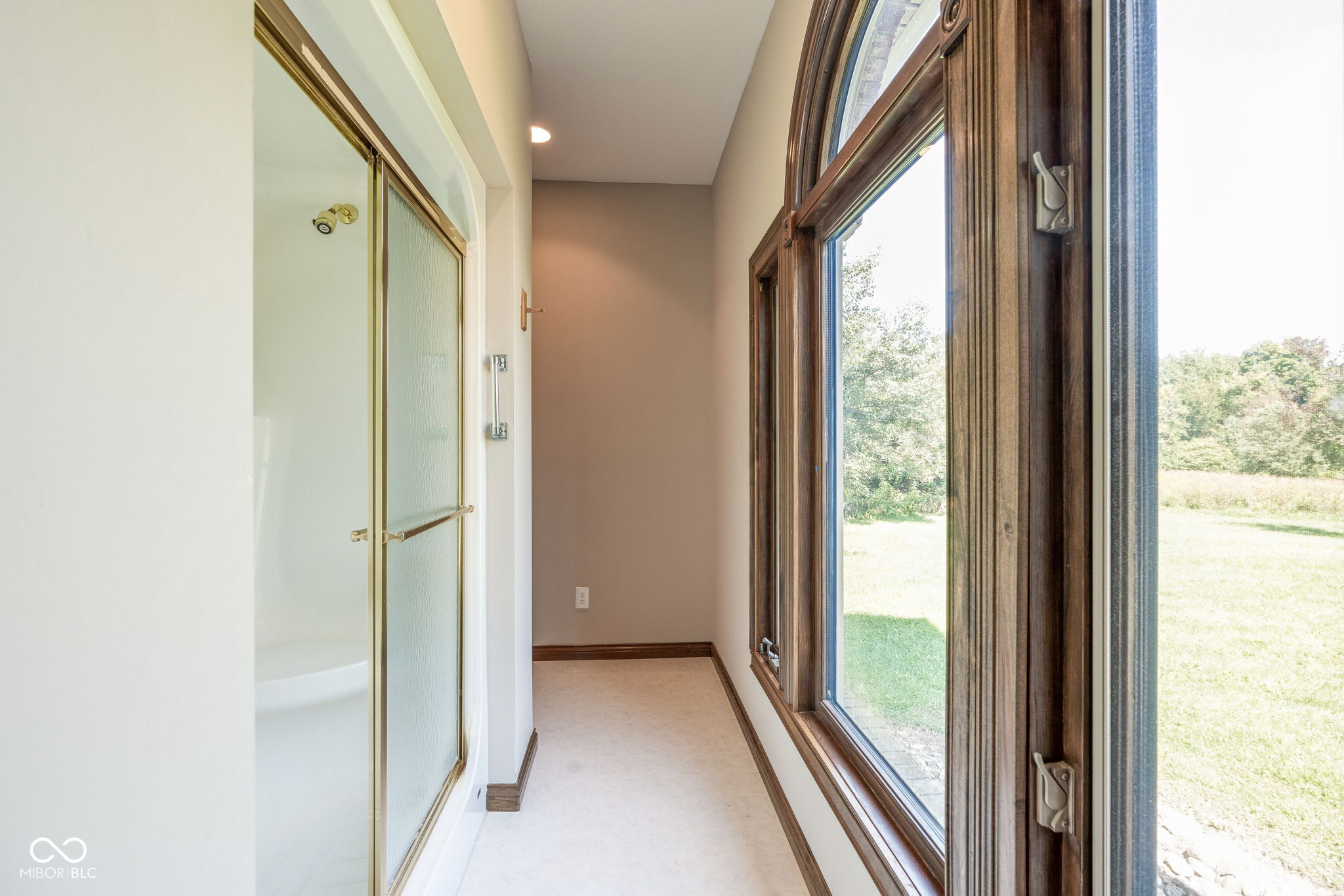 Fairland, Indiana, 46126, United States, 5 Bedrooms Bedrooms, ,4 BathroomsBathrooms,Residential,For Sale,1976010