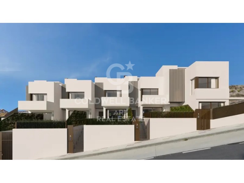 Rincón de la Victoria, Andalusia, ES, 4 Bedrooms Bedrooms, ,3 BathroomsBathrooms,Residential,For Sale,1776700