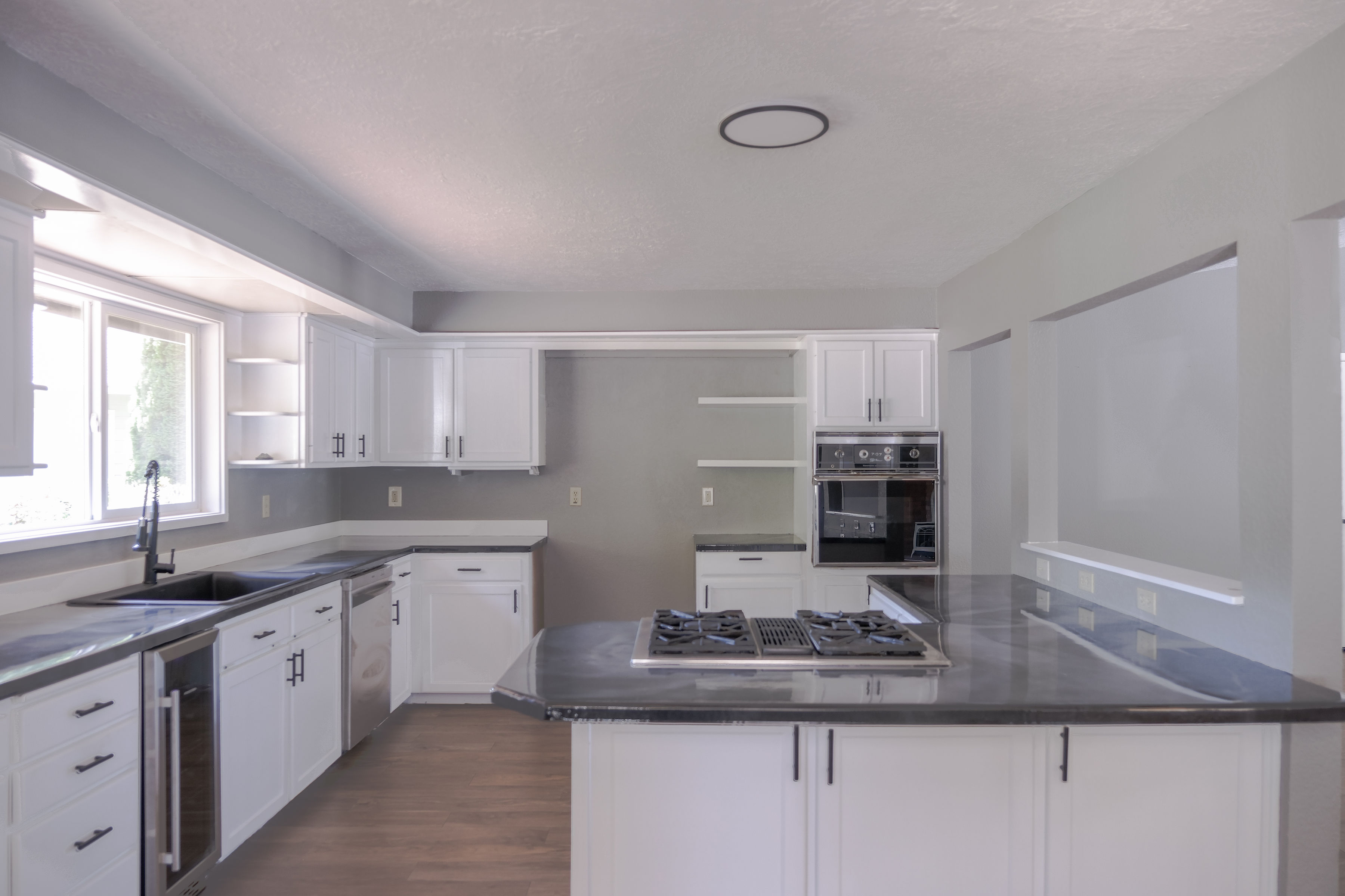 Lincoln City, Oregon, 97367, United States, 3 Bedrooms Bedrooms, ,2 BathroomsBathrooms,Residential,For Sale,1976632