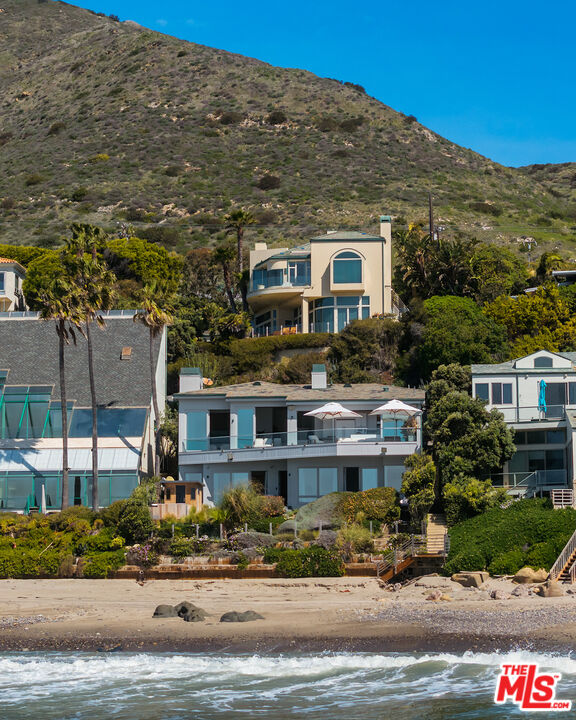 Malibu, California, 90265, United States, 4 Bedrooms Bedrooms, ,5 BathroomsBathrooms,Residential,For Sale,1897741