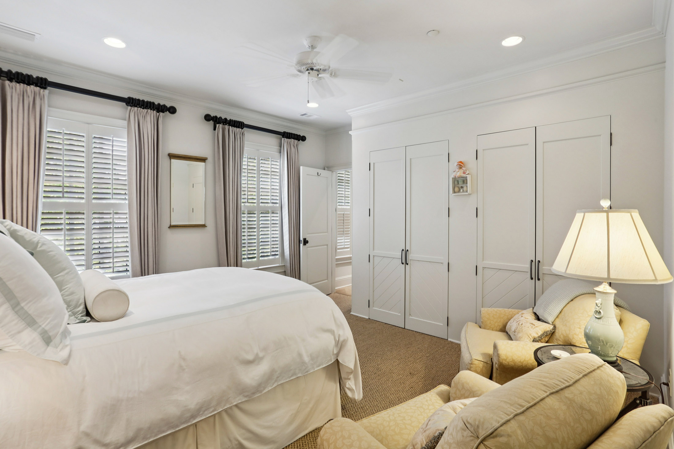  Exceptional Garden Hills Townhome Combines Luxury, Location and Lifestyle - 物件實景