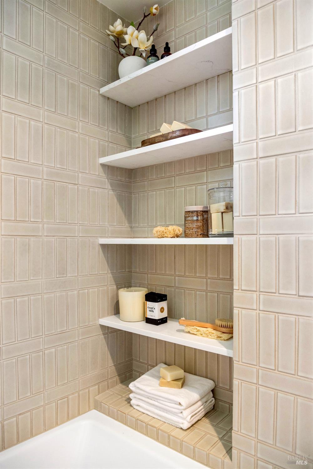 Sonoma, California, 95476, United States, 3 Bedrooms Bedrooms, ,3 BathroomsBathrooms,Residential,For Sale,1976344