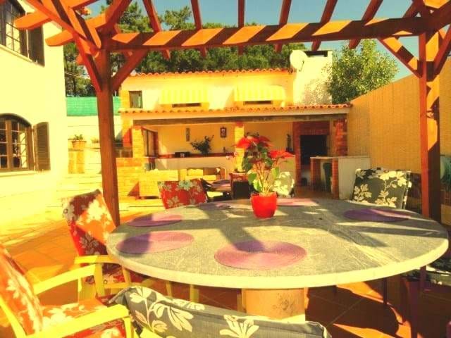 Sintra, Lisbon, 2705-326, PT, 5 Bedrooms Bedrooms, ,4 BathroomsBathrooms,Residential,For Sale,1700701