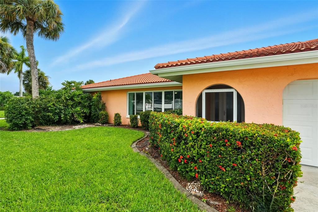 North Fort Myers, Florida, 33903, United States, 3 Bedrooms Bedrooms, ,2 BathroomsBathrooms,Residential,For Sale,1998346