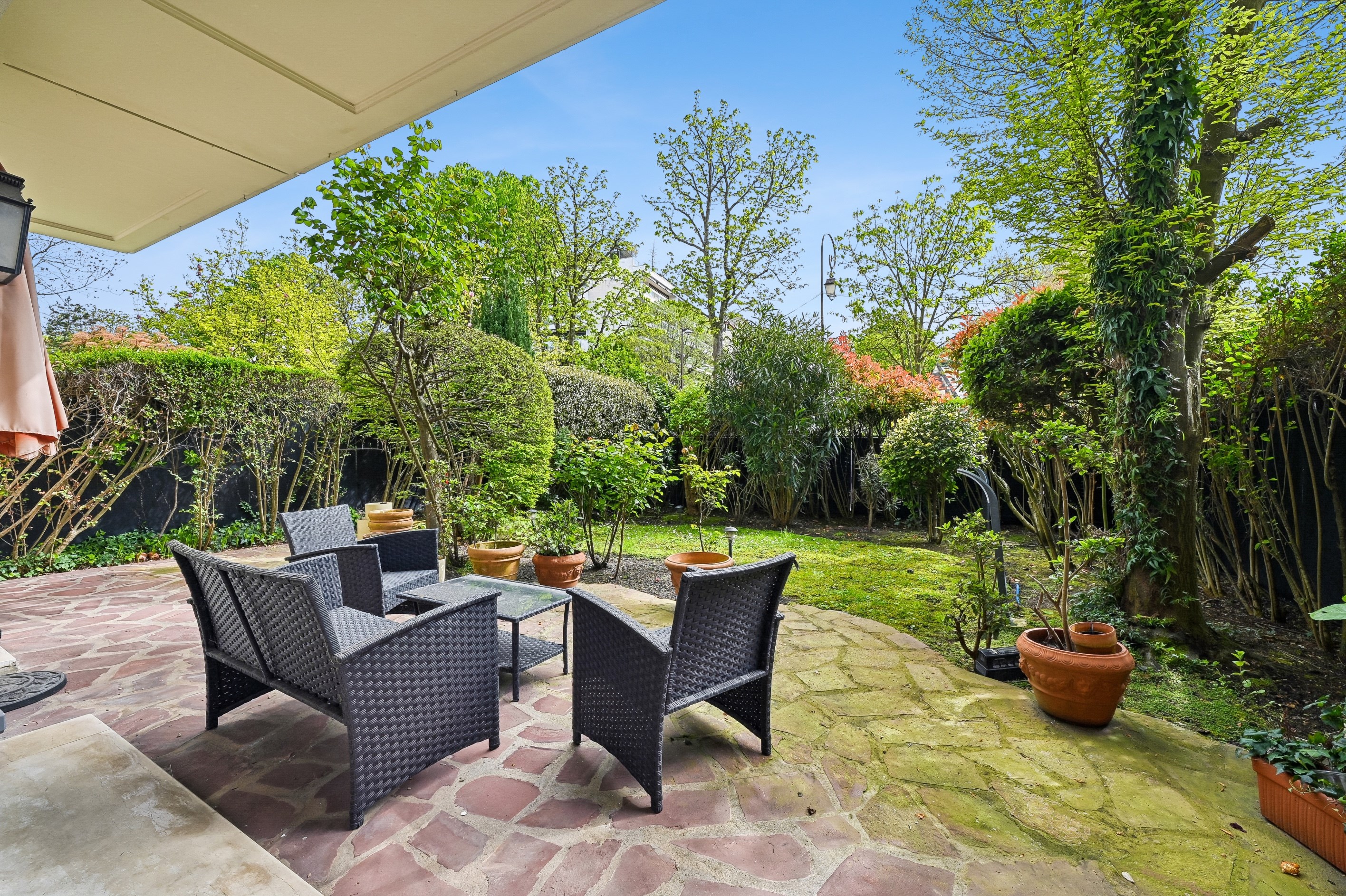  Garden-Level Apartment Facing the Bois de Boulogne - 物件實景