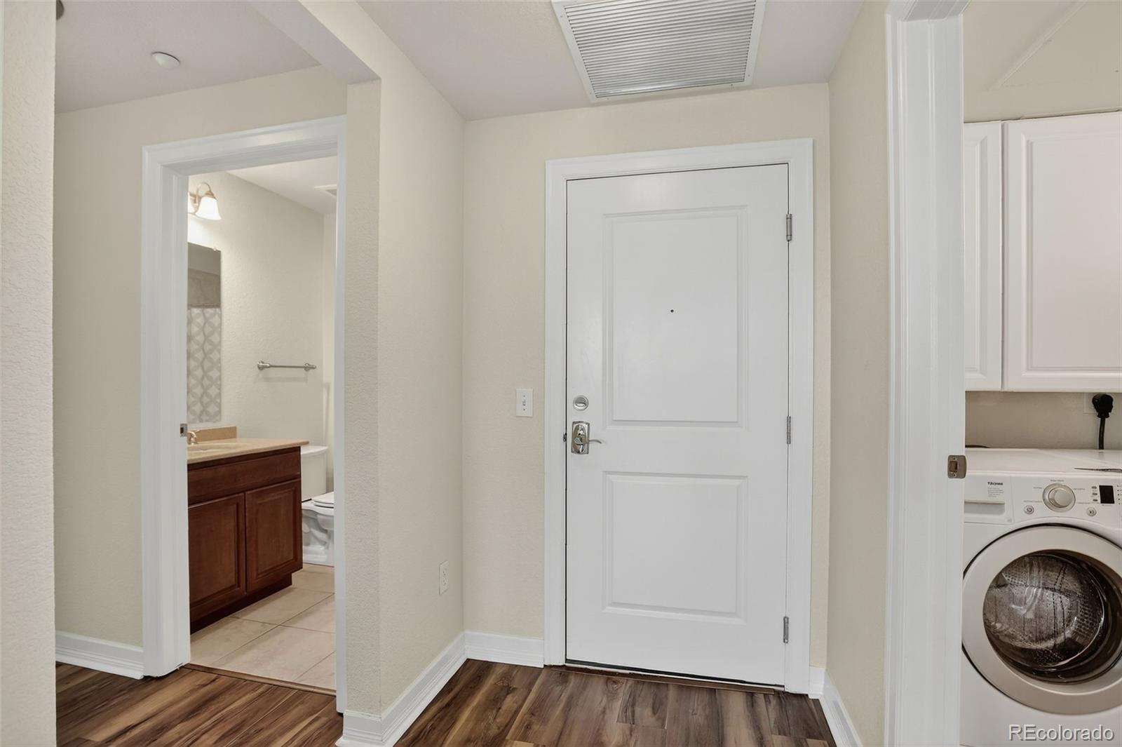 Denver, Colorado, 80210, United States, 2 Bedrooms Bedrooms, ,2 BathroomsBathrooms,Residential,For Sale,1805230