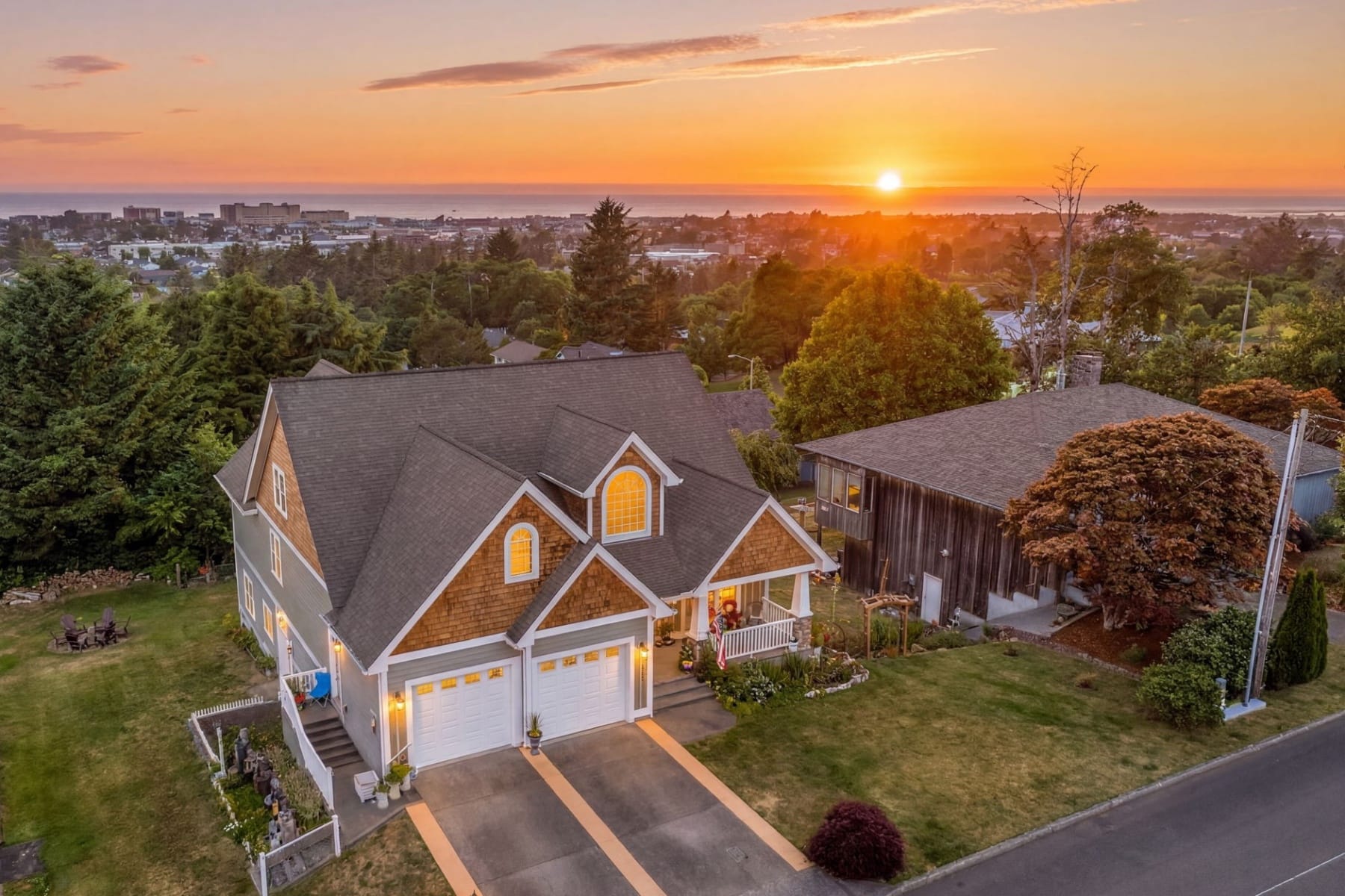  360 HILLTOP DR Seaside, OR 97138 - 物件實景